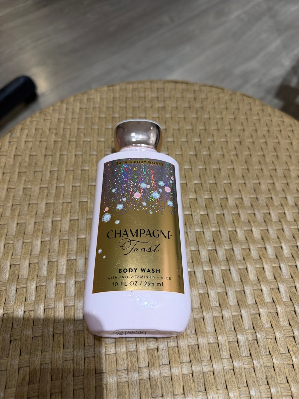 Bath & Body Works Champagne Toast Body Wash - Gold & White